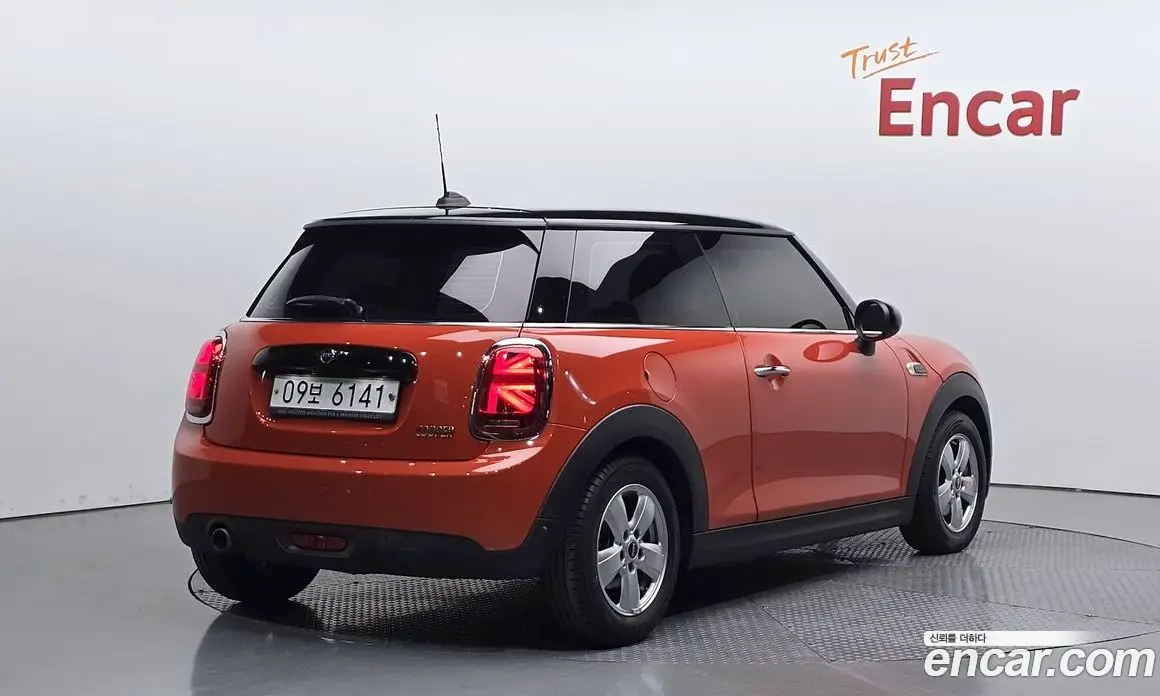 Mini Cooper 2019 1.5 автомат (гидро), фото 1 Mini Cooper 2019 1.5 автомат (гидро), фото 1