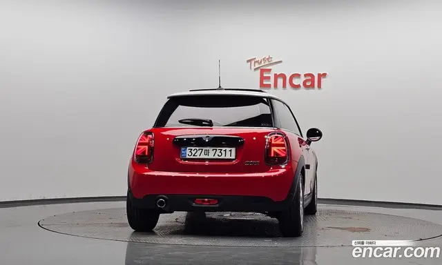 Mini Cooper 2020 1.5 автомат (гидро), миниатюра 3