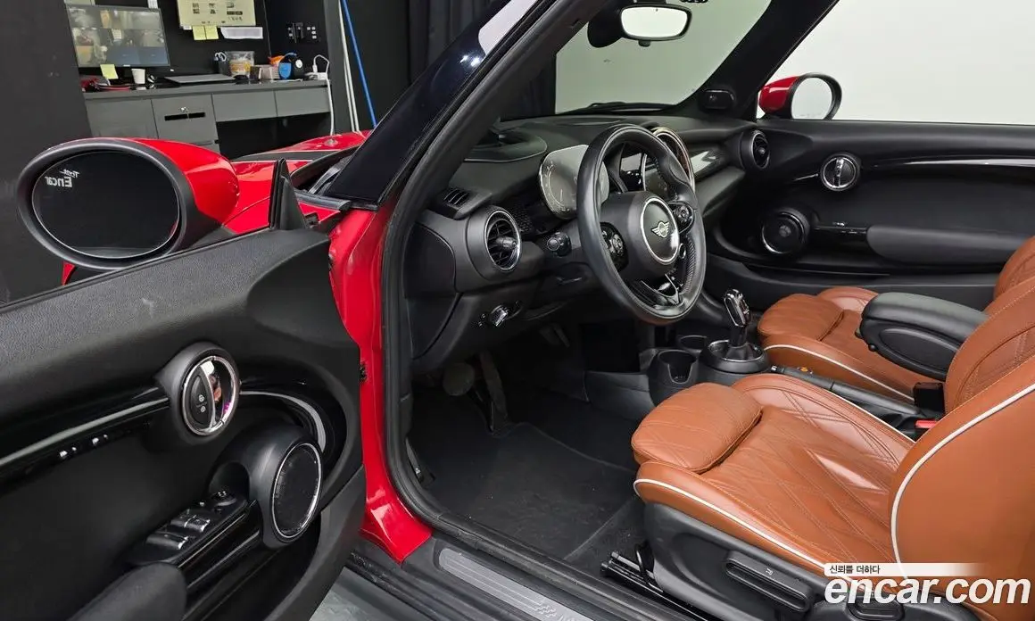 Mini Cooper Convertible 2021 2.0 автомат (гидро), фото 13 Mini Cooper Convertible 2021 2.0 автомат (гидро), фото 13