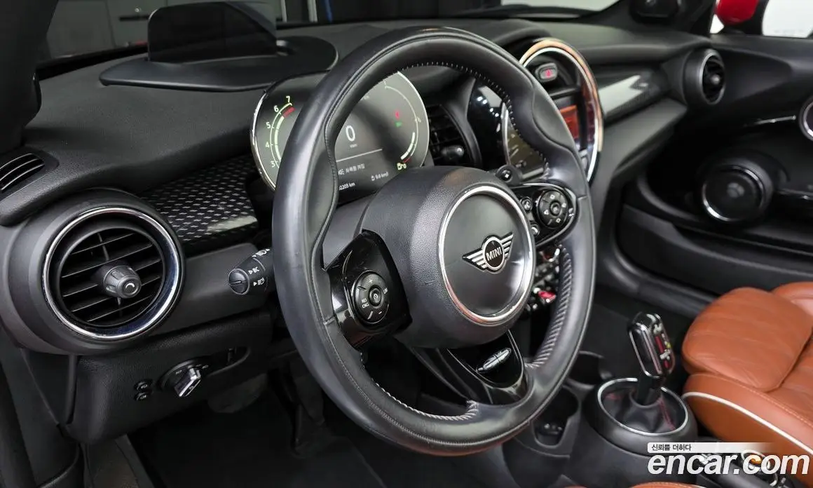 Mini Cooper Convertible 2021 2.0 автомат (гидро), фото 17 Mini Cooper Convertible 2021 2.0 автомат (гидро), фото 17