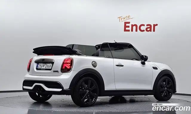 Mini Cooper Convertible 2023 2.0 автомат (гидро), миниатюра 2 Mini Cooper Convertible 2023 2.0 автомат (гидро), миниатюра 2