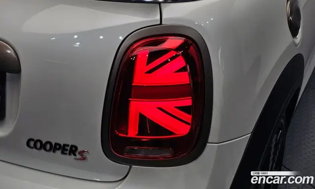 Mini Cooper Convertible 2023 2.0 автомат (гидро), миниатюра 9 Mini Cooper Convertible 2023 2.0 автомат (гидро), миниатюра 9