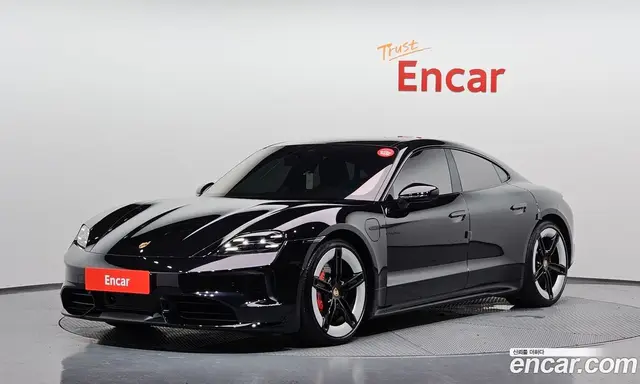 Porsche Taycan, 2025, 4 699 км