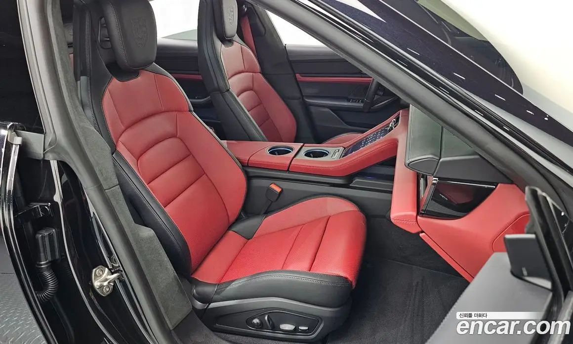 Porsche Taycan 2025 0.1 автомат (гидро), фото 16
