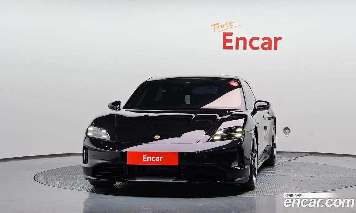 Porsche Taycan 2025 0.1 автомат (гидро), фото 3