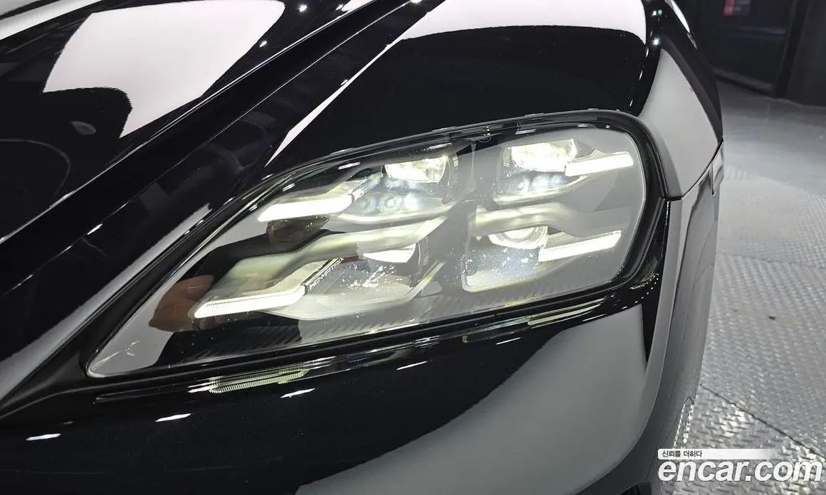 Porsche Taycan 2025 0.1 автомат (гидро), фото 8