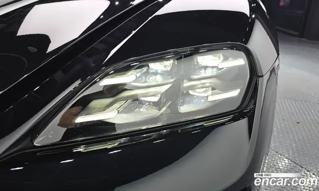 Porsche Taycan 2025 0.1 автомат (гидро), миниатюра 8