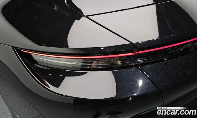 Porsche Taycan 2025 0.1 автомат (гидро), миниатюра 9