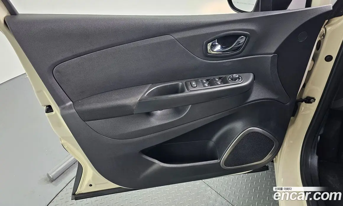Renault (Samsung) QM3 2016 1.5 автомат (гидро), фото 14 Renault (Samsung) QM3 2016 1.5 автомат (гидро), фото 14