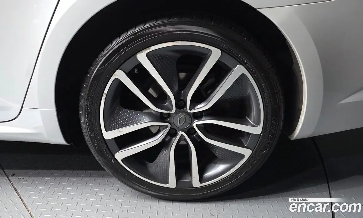Renault (Samsung) SM6 2017 1.6 автомат (гидро), фото 5 Renault (Samsung) SM6 2017 1.6 автомат (гидро), фото 5