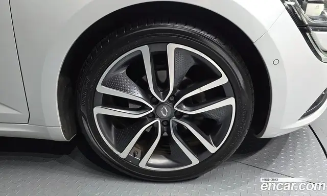 Renault (Samsung) SM6 2017 1.6 автомат (гидро), миниатюра 7 Renault (Samsung) SM6 2017 1.6 автомат (гидро), миниатюра 7