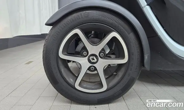 Renault (Samsung) Twizy 2020 0.1 автомат (гидро), миниатюра 5 Renault (Samsung) Twizy 2020 0.1 автомат (гидро), миниатюра 5