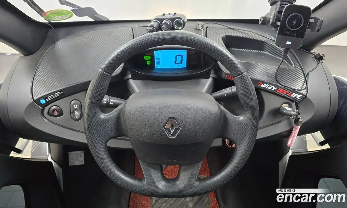 Renault (Samsung) Twizy 2020 0.1 автомат (гидро), фото 10 Renault (Samsung) Twizy 2020 0.1 автомат (гидро), фото 10