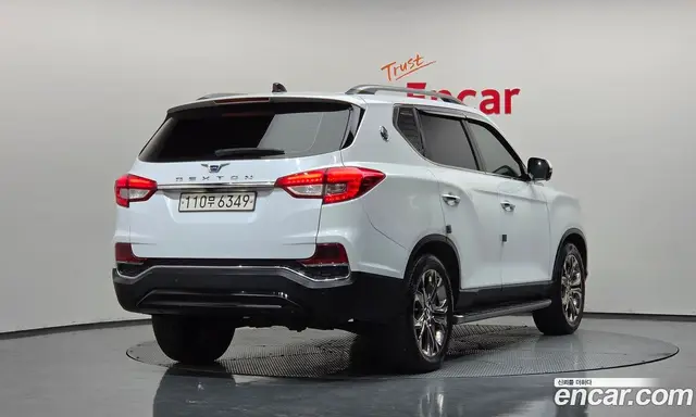 SsangYong Rexton 2017 2.2 автомат (гидро), миниатюра 2