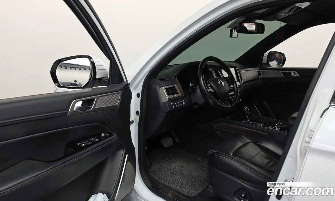 SsangYong Rexton 2017 2.2 автомат (гидро), фото 13