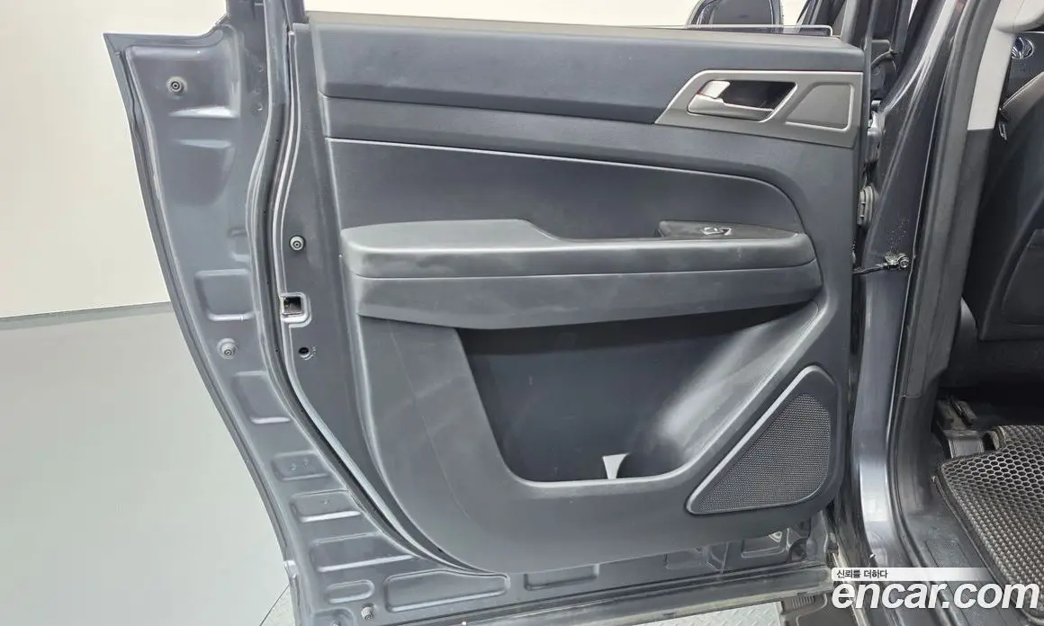 SsangYong Rexton 2018 2.2 механика, фото 15 SsangYong Rexton 2018 2.2 механика, фото 15