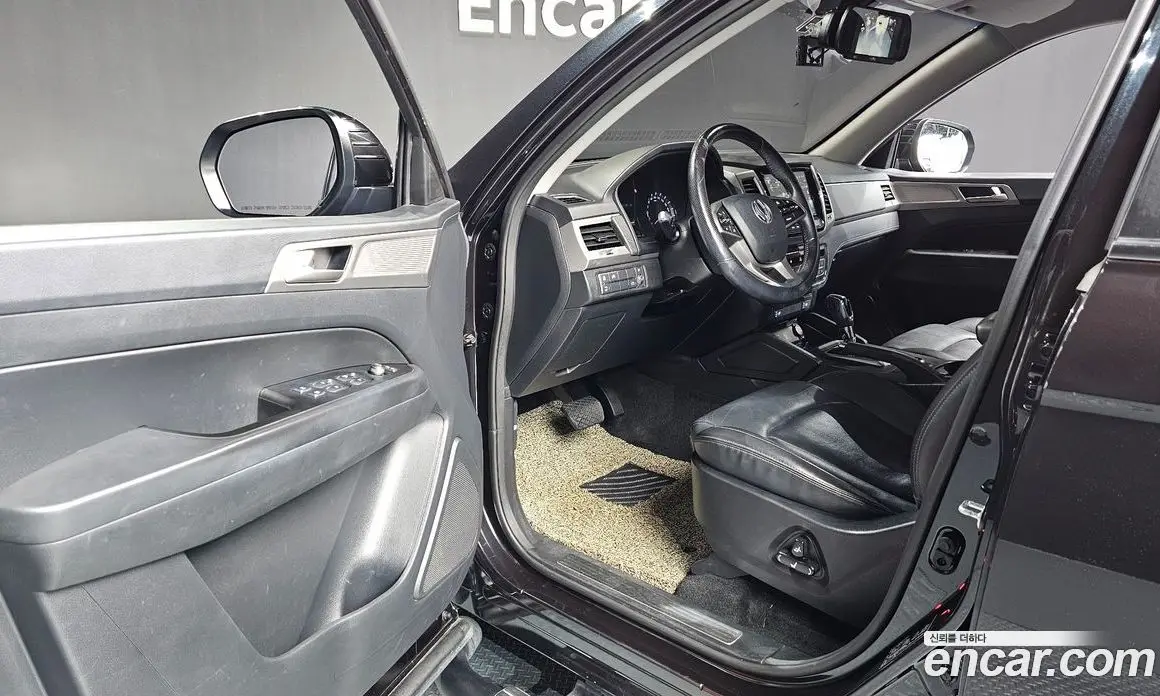 SsangYong Rexton 2018 2.2 автомат (гидро), фото 13 SsangYong Rexton 2018 2.2 автомат (гидро), фото 13