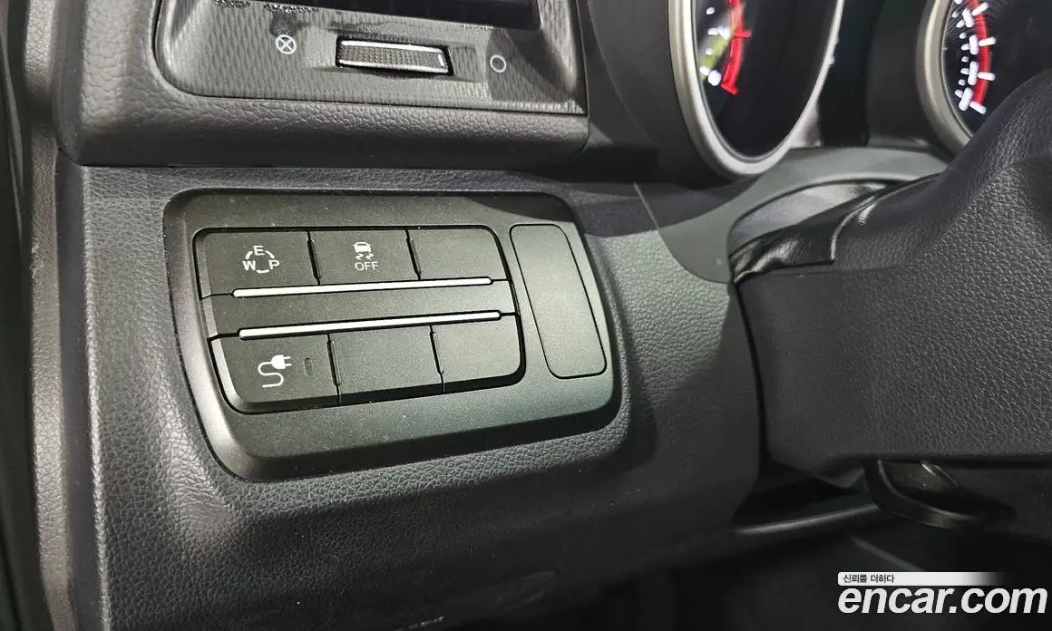SsangYong TIBOLI 2016 1.6 автомат (гидро), фото 20 SsangYong TIBOLI 2016 1.6 автомат (гидро), фото 20
