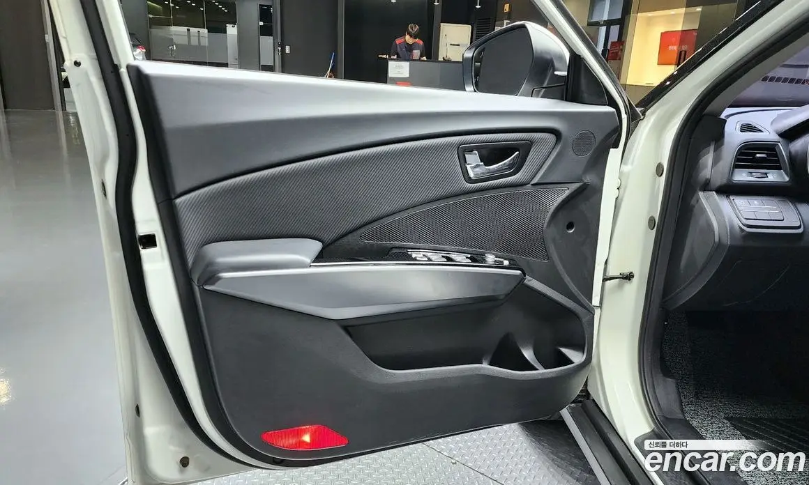SsangYong TIBOLI 2018 1.6 автомат (гидро), фото 14