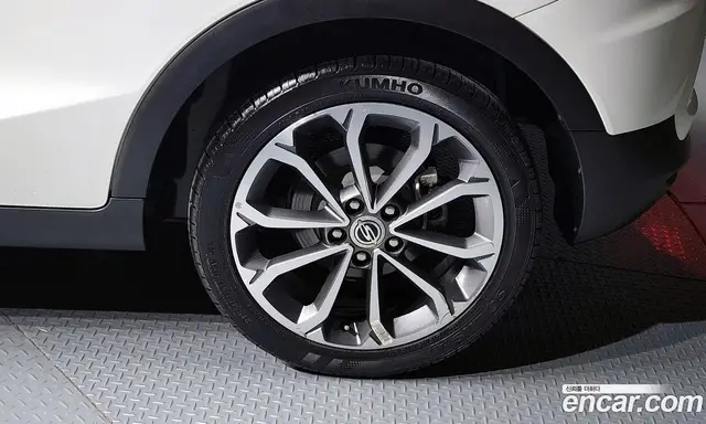 SsangYong TIBOLI 2018 1.6 автомат (гидро), миниатюра 7