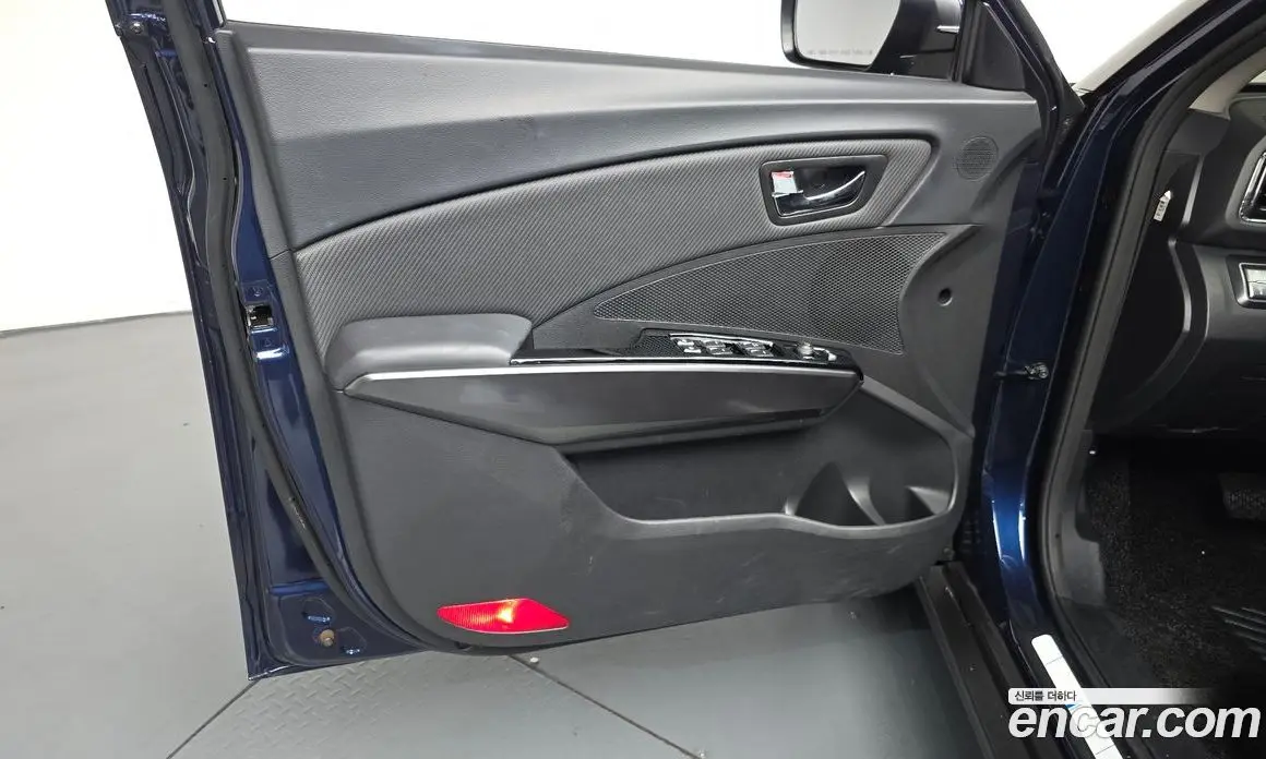 SsangYong TIBOLI 2019 1.5 автомат (гидро), фото 14