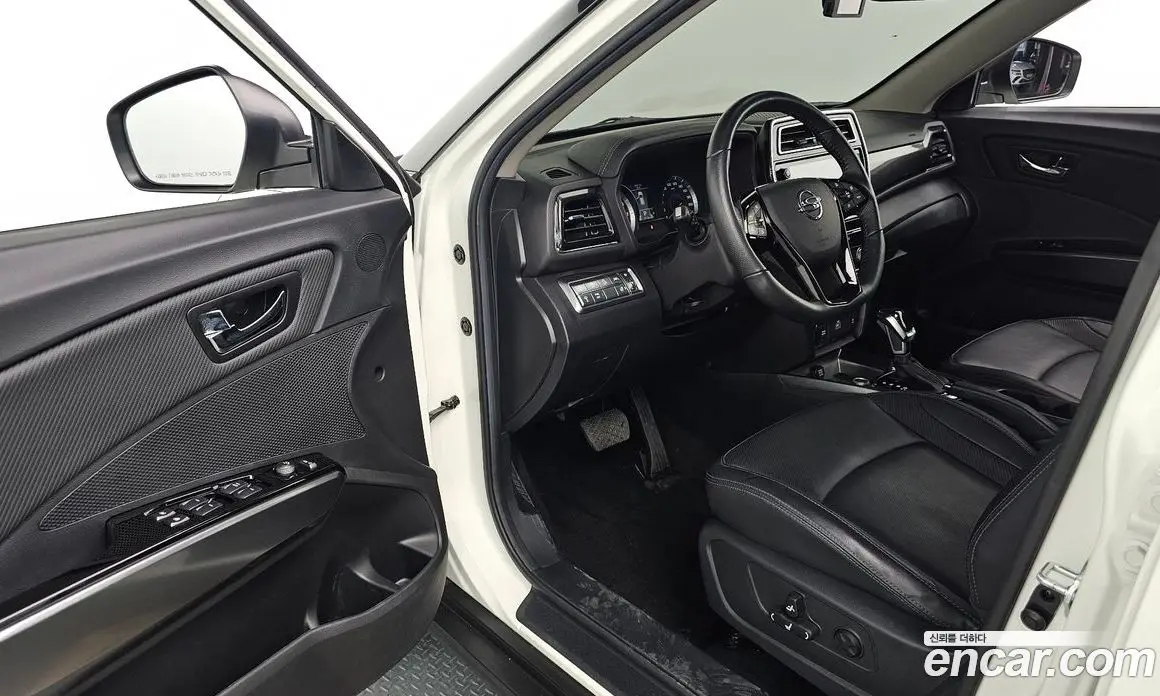 SsangYong TIBOLI 2022 1.5 автомат (гидро), фото 11 SsangYong TIBOLI 2022 1.5 автомат (гидро), фото 11