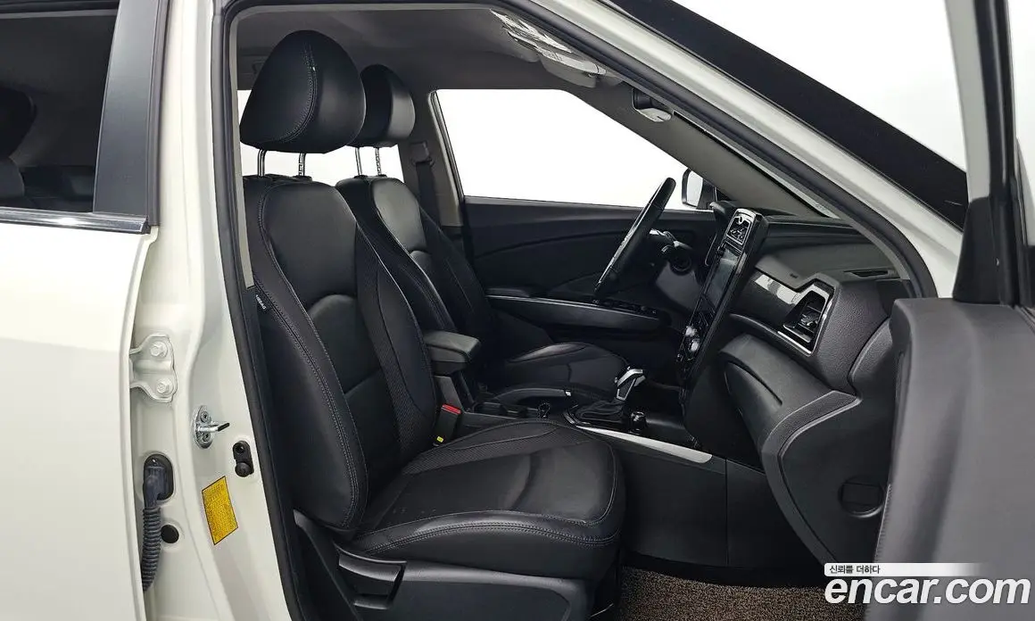SsangYong TIBOLI 2022 1.5 автомат (гидро), фото 10 SsangYong TIBOLI 2022 1.5 автомат (гидро), фото 10