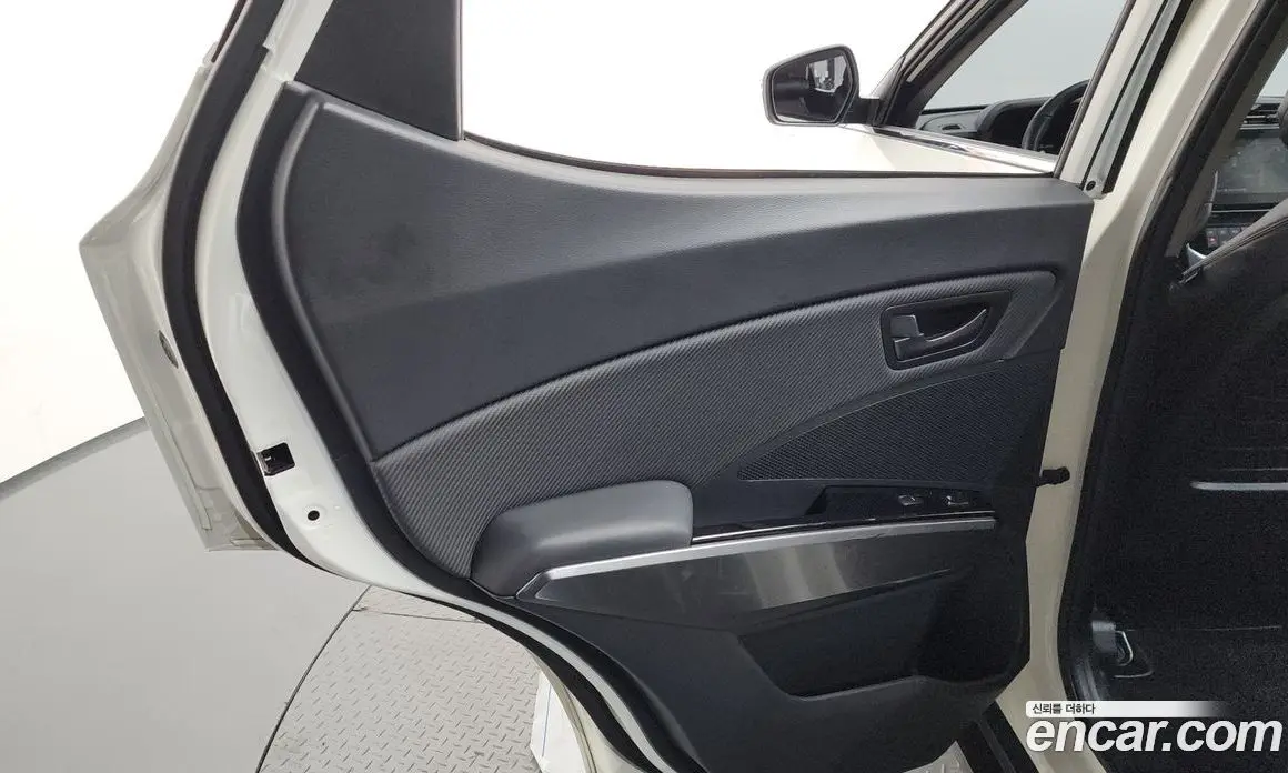SsangYong TIBOLI 2024 1.6 автомат (гидро), фото 15