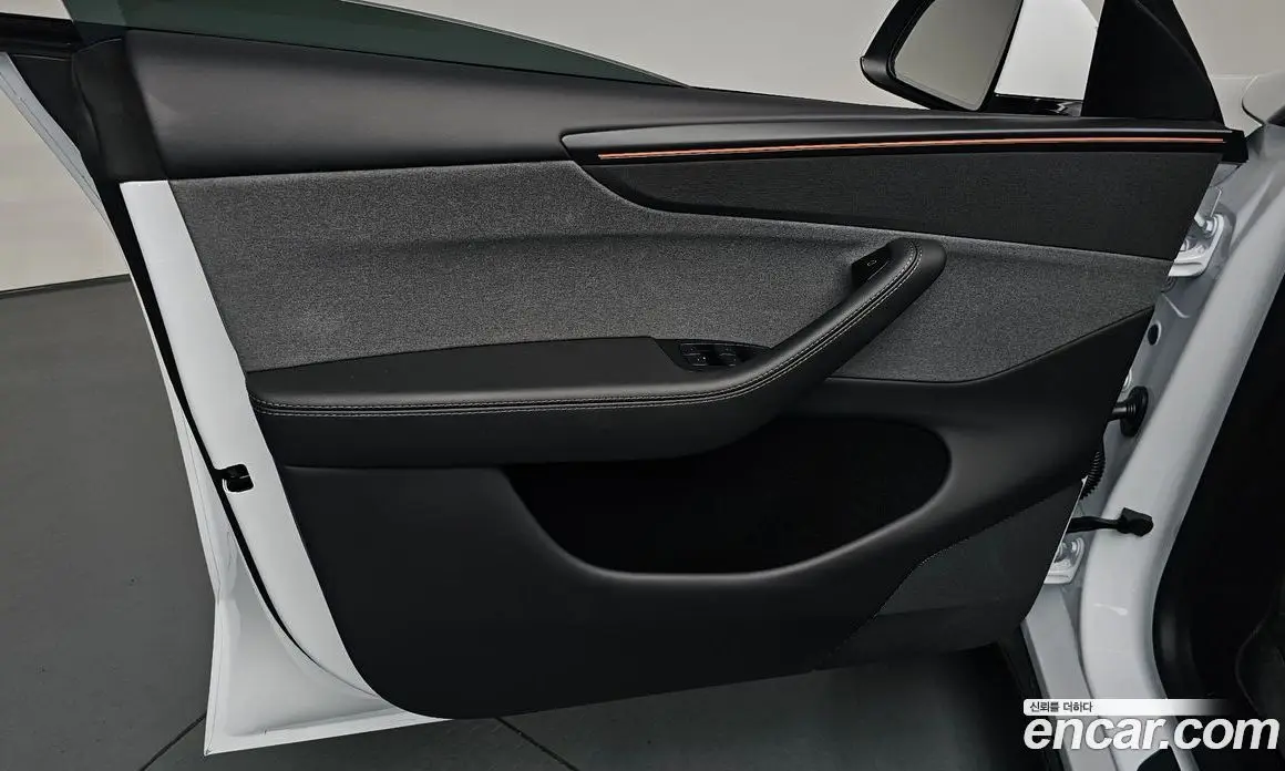 Tesla Model Y 2025 0.2 автомат (гидро), фото 13 Tesla Model Y 2025 0.2 автомат (гидро), фото 13