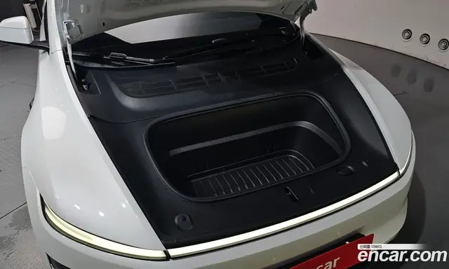 Tesla Model Y 2025 0.2 автомат (гидро), миниатюра 5 Tesla Model Y 2025 0.2 автомат (гидро), миниатюра 5