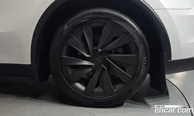 Tesla Model Y 2025 0.2 автомат (гидро), миниатюра 6 Tesla Model Y 2025 0.2 автомат (гидро), миниатюра 6