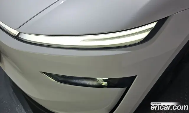 Tesla Model Y 2025 0.2 автомат (гидро), миниатюра 7 Tesla Model Y 2025 0.2 автомат (гидро), миниатюра 7