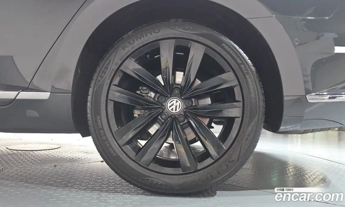 Volkswagen Arteon 2019 2.0 автомат (гидро), фото 7 Volkswagen Arteon 2019 2.0 автомат (гидро), фото 7
