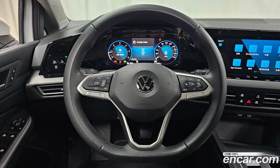 Volkswagen Golf 2022 2.0 автомат (гидро), фото 18 Volkswagen Golf 2022 2.0 автомат (гидро), фото 18