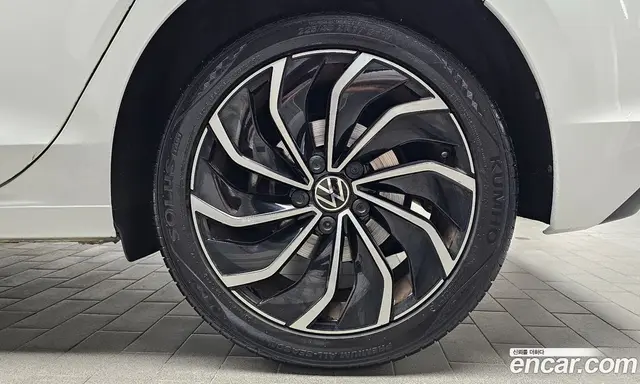 Volkswagen Golf 2022 2.0 автомат (гидро), миниатюра 6 Volkswagen Golf 2022 2.0 автомат (гидро), миниатюра 6