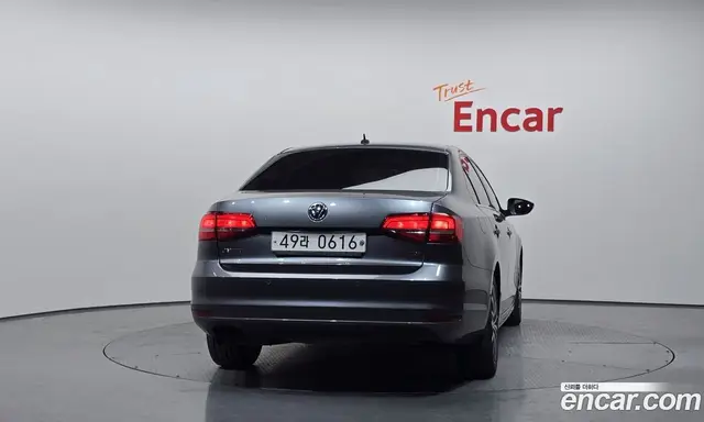 Volkswagen Jetta 2015 2.0 автомат (гидро), миниатюра 4