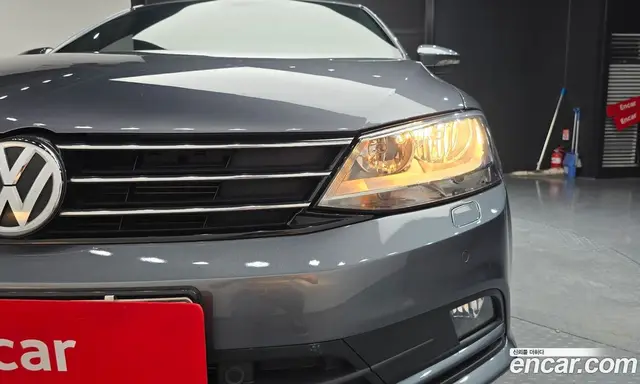 Volkswagen Jetta 2015 2.0 автомат (гидро), миниатюра 8