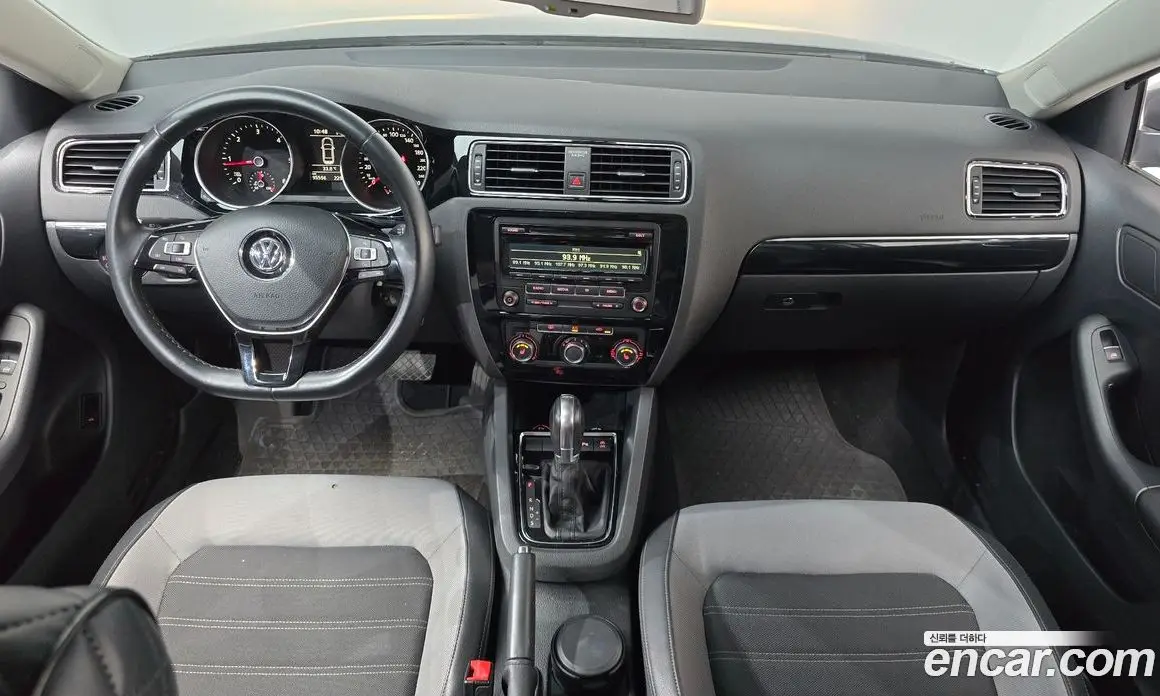 Volkswagen Jetta 2015 2.0 автомат (гидро), фото 10