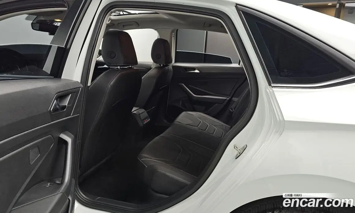 Volkswagen Jetta 2024 1.5 автомат (гидро), фото 17 Volkswagen Jetta 2024 1.5 автомат (гидро), фото 17