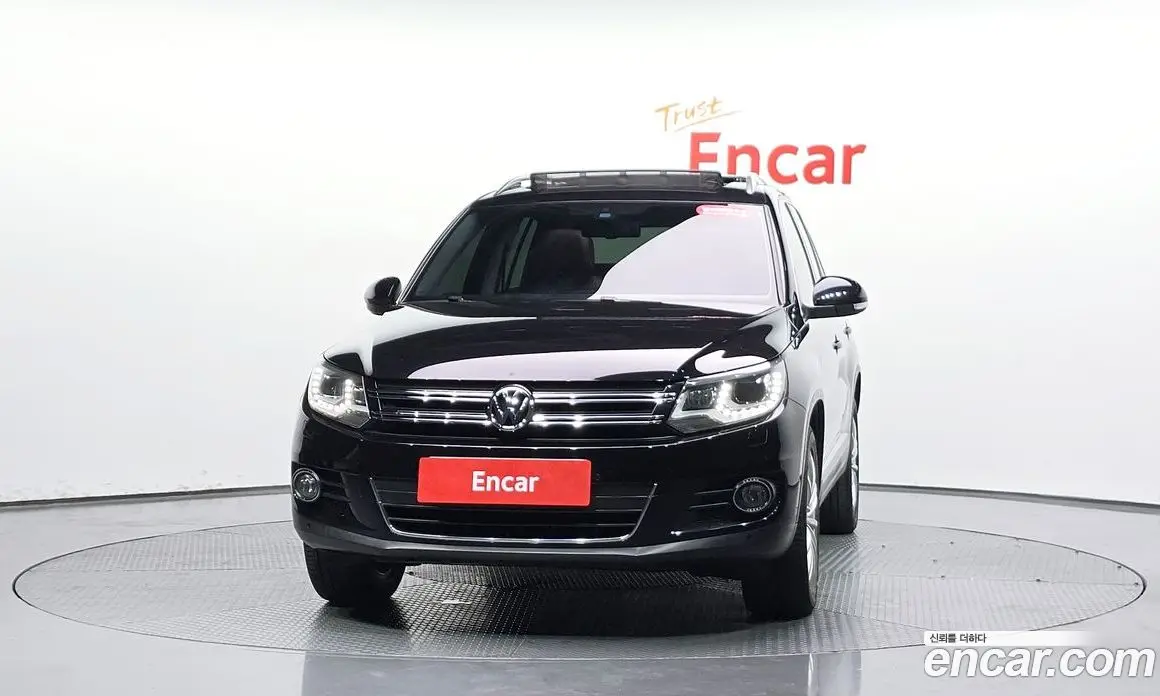 Volkswagen Tiguan 2013 2.0 автомат (гидро), фото 2 Volkswagen Tiguan 2013 2.0 автомат (гидро), фото 2