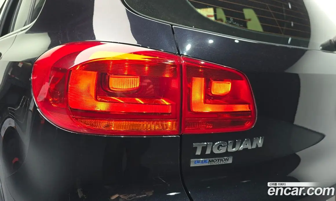 Volkswagen Tiguan 2013 2.0 автомат (гидро), фото 8 Volkswagen Tiguan 2013 2.0 автомат (гидро), фото 8