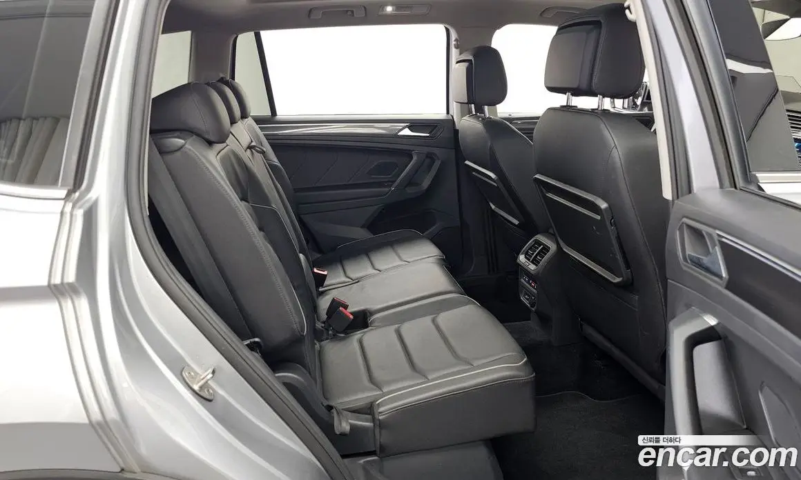 Volkswagen Tiguan 2020 2.0 автомат (гидро), фото 12 Volkswagen Tiguan 2020 2.0 автомат (гидро), фото 12
