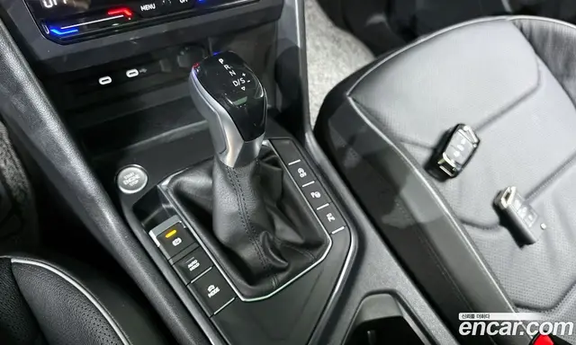 Volkswagen Tiguan 2022 2.0 автомат (гидро), миниатюра 12