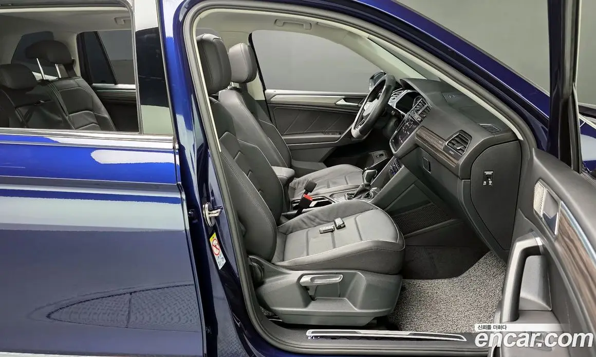 Volkswagen Tiguan 2022 2.0 автомат (гидро), фото 16