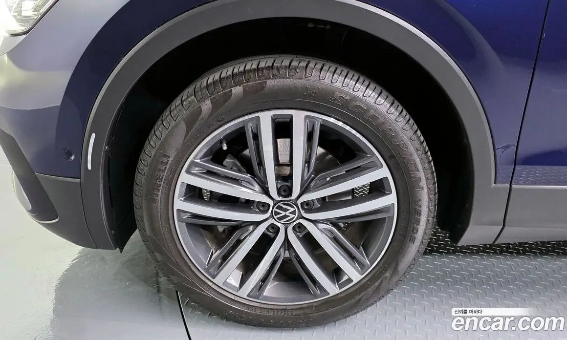 Volkswagen Tiguan 2022 2.0 автомат (гидро), фото 5