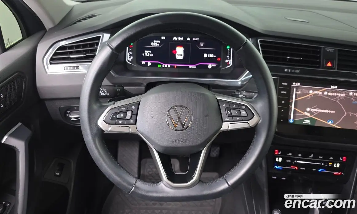 Volkswagen Tiguan 2022 2.0 автомат (гидро), фото 18