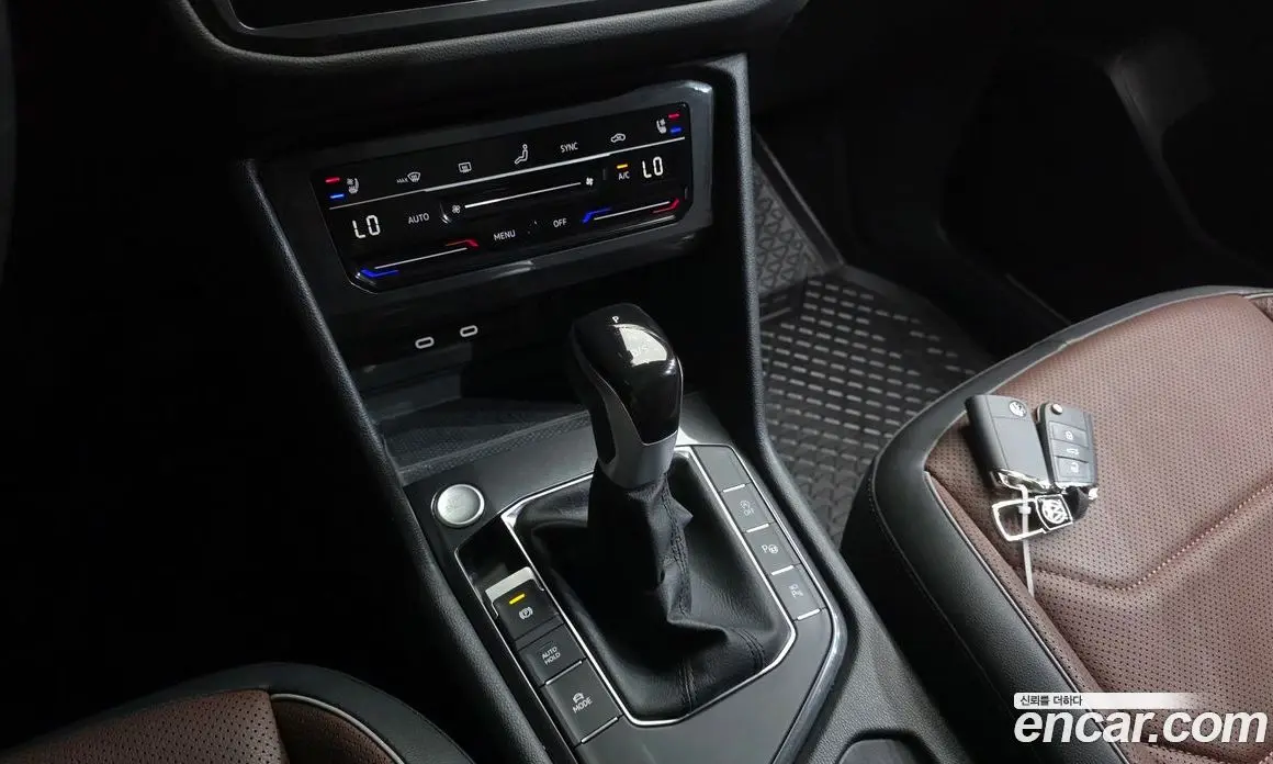 Volkswagen Tiguan 2023 2.0 автомат (гидро), фото 12