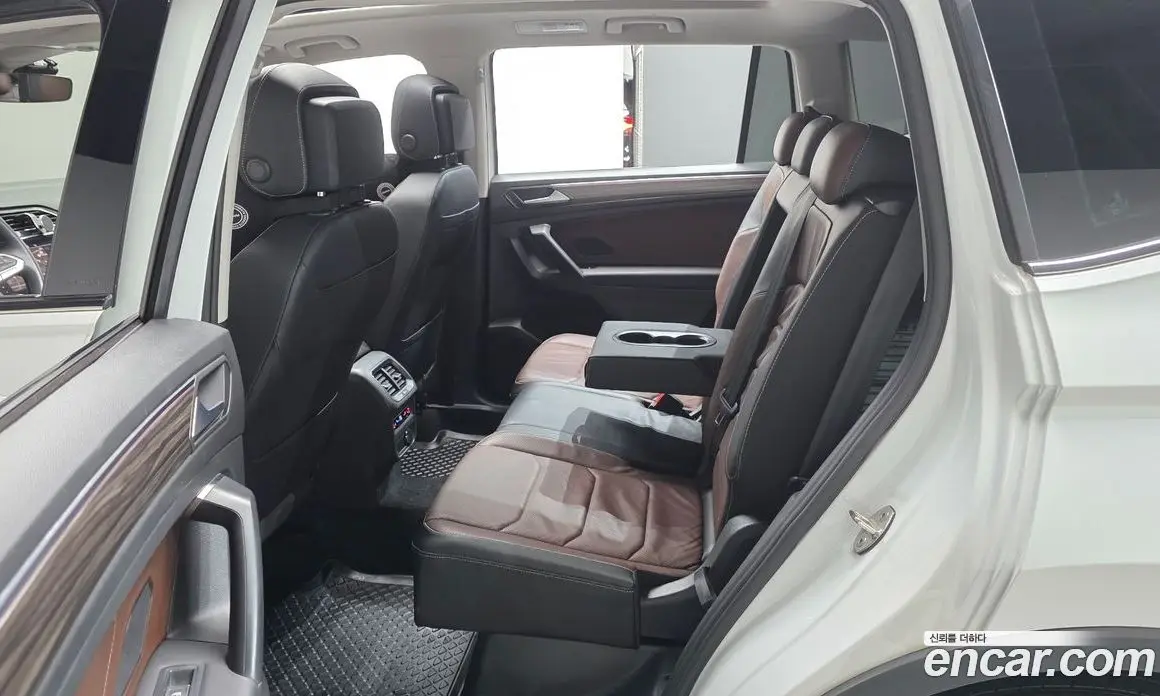 Volkswagen Tiguan 2023 2.0 автомат (гидро), фото 16