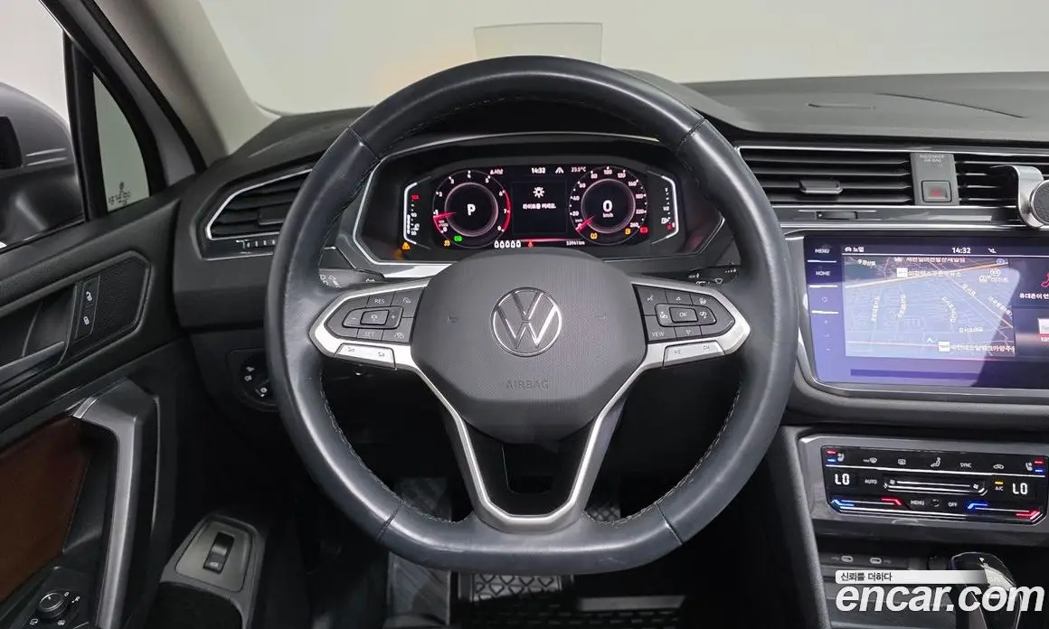 Volkswagen Tiguan 2023 2.0 автомат (гидро), фото 19