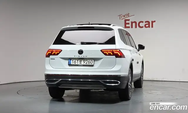 Volkswagen Tiguan 2023 2.0 автомат (гидро), миниатюра 4